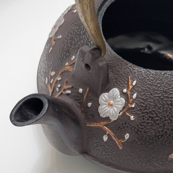 Japanese Cast Iron Kettle Teapot Tetsubin Plum and Bird Design No Lid or Infuser - Picture 4 of 6